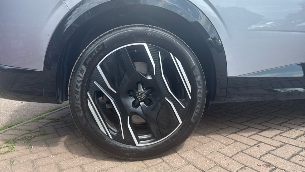 Peugeot 5008 157kW GT 73kWh 5dr Auto Electric Estate - Image 7