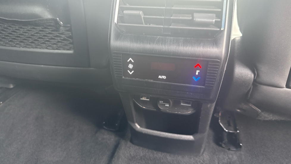 Peugeot 5008 157kW GT 73kWh 5dr Auto Electric Estate - Image 24