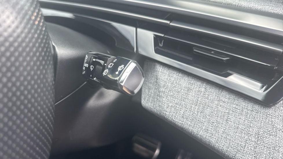 Peugeot 5008 157kW GT 73kWh 5dr Auto Electric Estate - Image 27