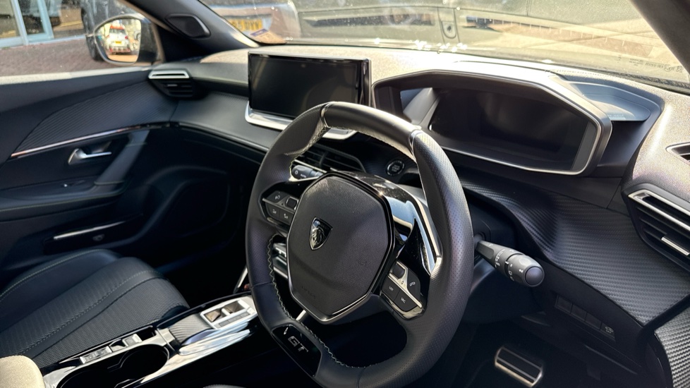 Peugeot 2008 115kW GT 54kWh 5dr Auto Electric Estate - Image 11