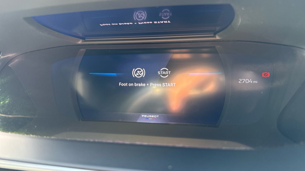 Peugeot 2008 115kW GT 54kWh 5dr Auto Electric Estate - Image 18