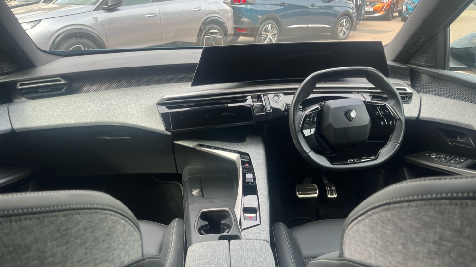 Peugeot 3008 1.2 Hybrid 136 GT 5dr e-DSC6 Petrol Estate - Image 10