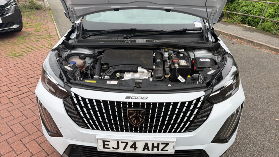 Peugeot 2008 1.2 PureTech 130 GT 5dr EAT8 Petrol Estate - Image 8