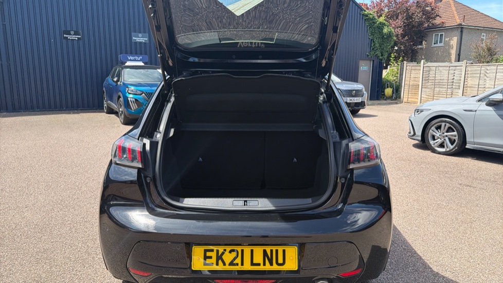 Peugeot 208 1.2 PureTech 100 GT 5dr Petrol Hatchback - Image 4