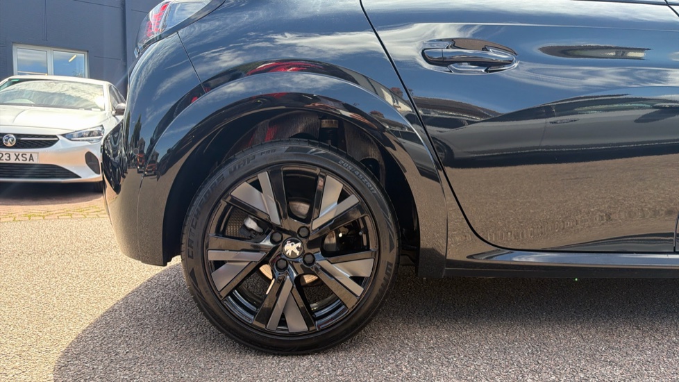 Peugeot 208 1.2 PureTech 100 GT 5dr Petrol Hatchback - Image 7