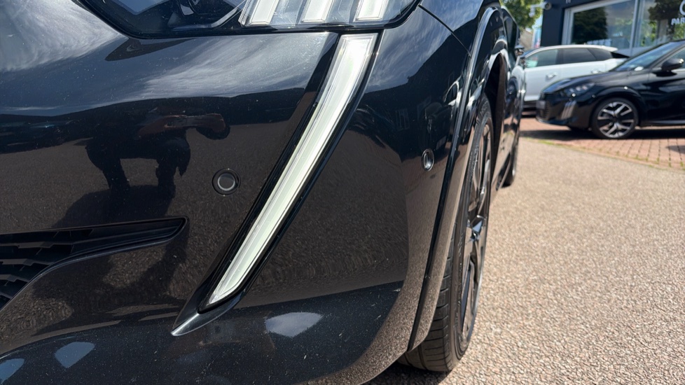 Peugeot 208 1.2 PureTech 100 GT 5dr Petrol Hatchback - Image 43