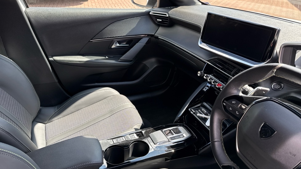 Peugeot 208 1.2 Hybrid 136 GT 5dr e-DSC6 Petrol Hatchback - Image 14