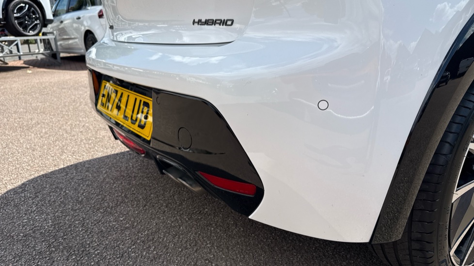 Peugeot 208 1.2 Hybrid 136 GT 5dr e-DSC6 Petrol Hatchback - Image 25