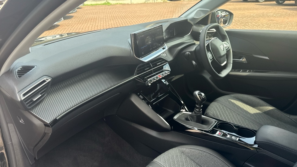 Peugeot 208 1.2 PureTech 100 Allure 5dr Petrol Hatchback - Image 9