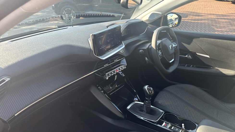 Peugeot 208 1.2 PureTech 100 Allure 5dr Petrol Hatchback - Image 9