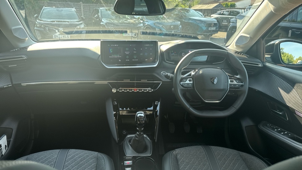 Peugeot 208 1.2 PureTech 100 Allure 5dr Petrol Hatchback - Image 10