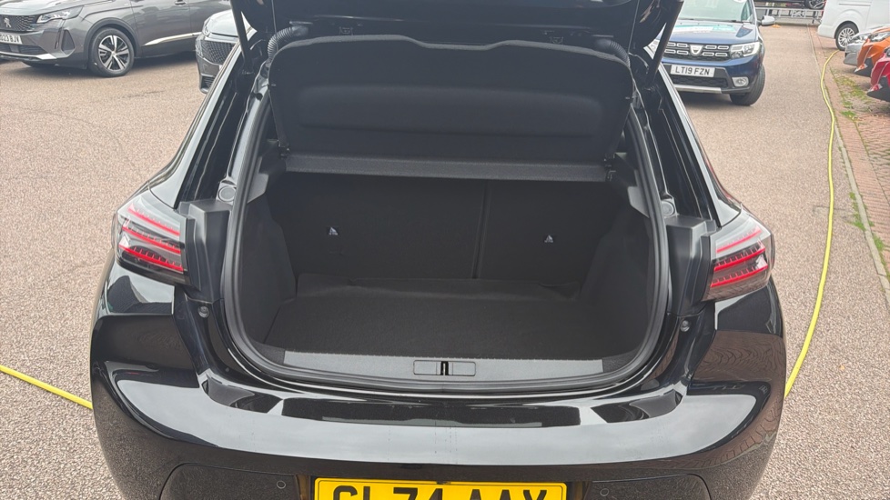 Peugeot 208 1.2 PureTech 100 GT 5dr Petrol Hatchback - Image 4