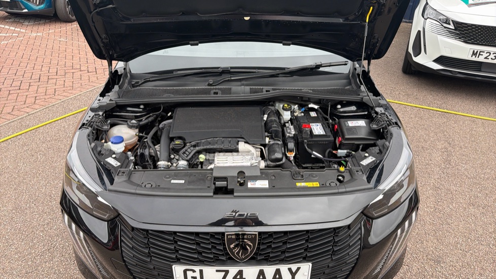 Peugeot 208 1.2 PureTech 100 GT 5dr Petrol Hatchback - Image 8