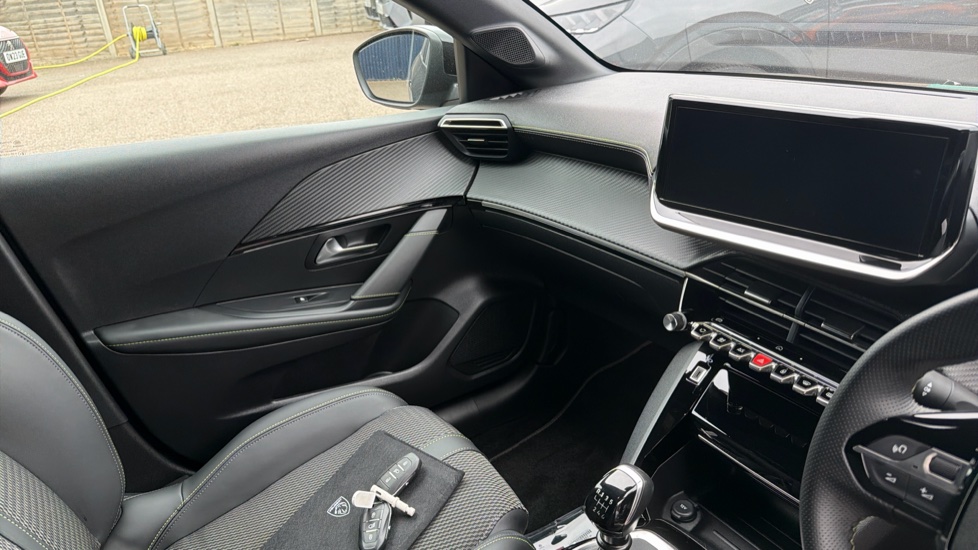 Peugeot 208 1.2 PureTech 100 GT 5dr Petrol Hatchback - Image 14