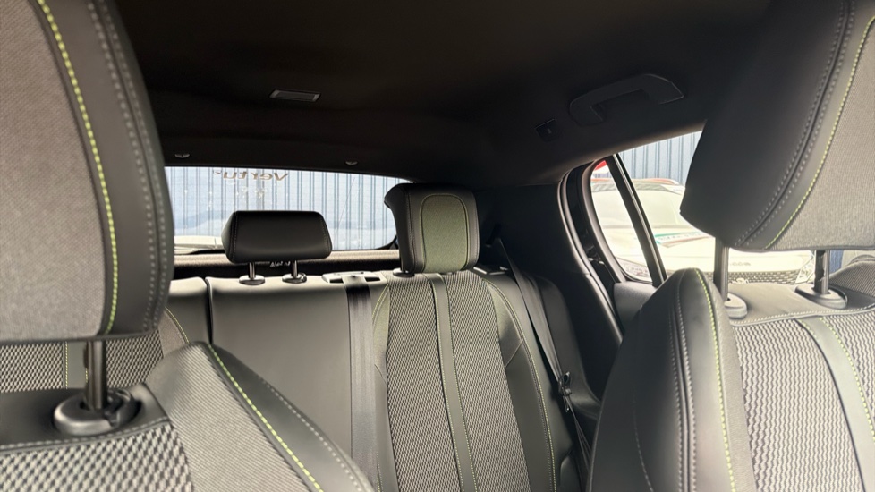 Peugeot 208 1.2 PureTech 100 GT 5dr Petrol Hatchback - Image 15