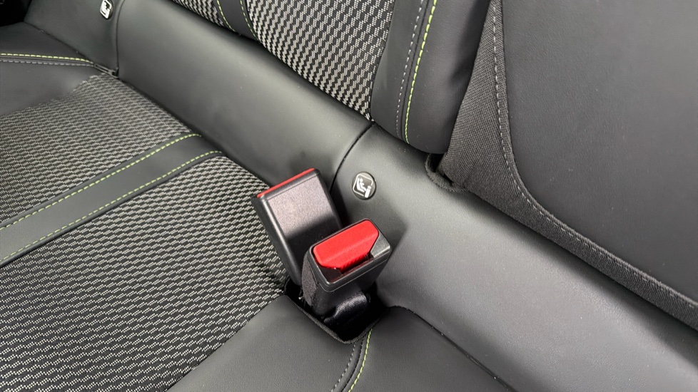 Peugeot 208 1.2 PureTech 100 GT 5dr Petrol Hatchback - Image 17