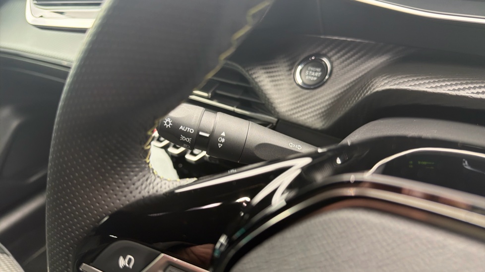 Peugeot 208 1.2 PureTech 100 GT 5dr Petrol Hatchback - Image 36