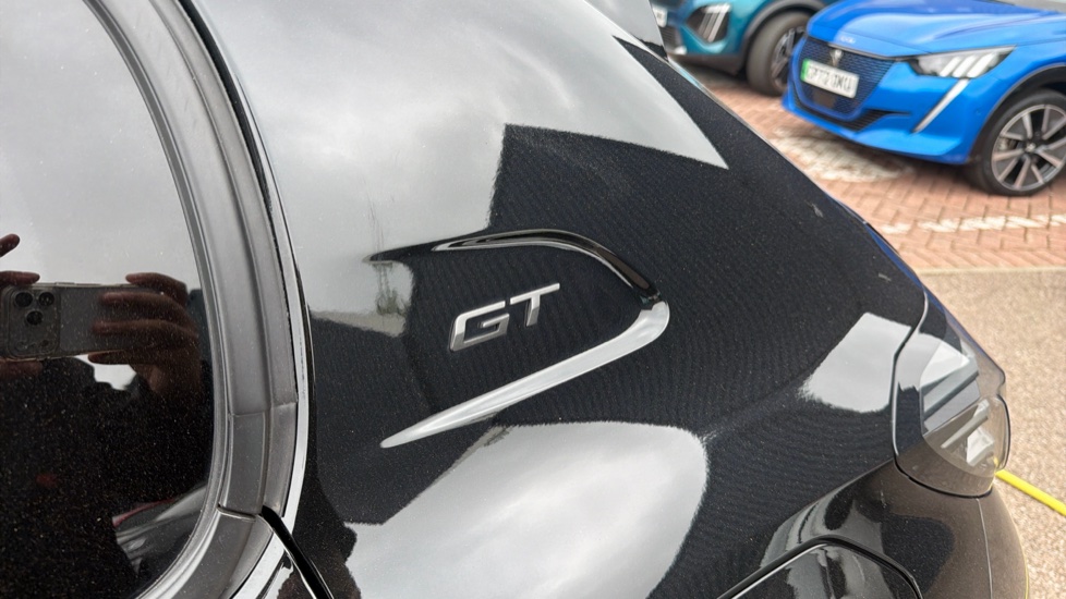 Peugeot 208 1.2 PureTech 100 GT 5dr Petrol Hatchback - Image 39