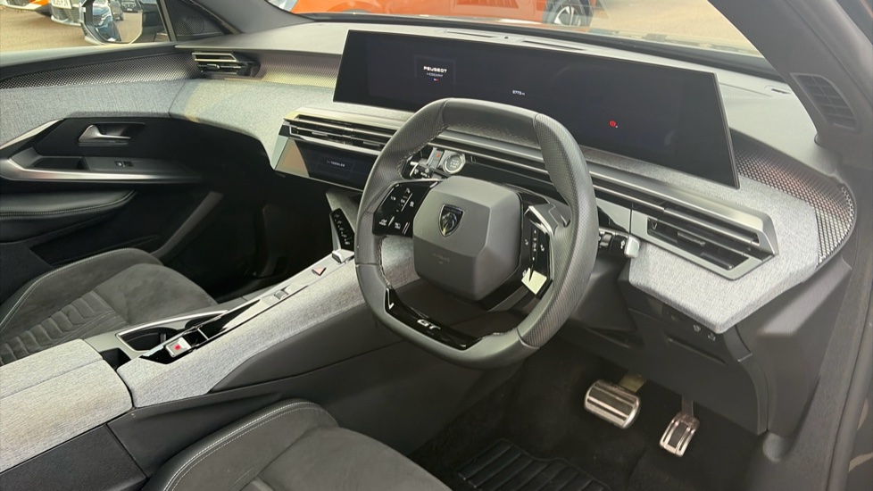 Peugeot 3008 1.2 Hybrid 136 GT 5dr e-DSC6 Petrol Estate - Image 11
