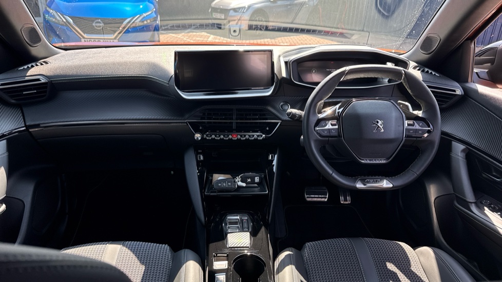 Peugeot 2008 1.2 PureTech 130 GT 5dr EAT8 Petrol Estate - Image 10