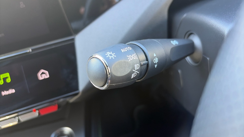 Peugeot 408 1.2 PureTech GT 5dr EAT8 Petrol Hatchback - Image 38