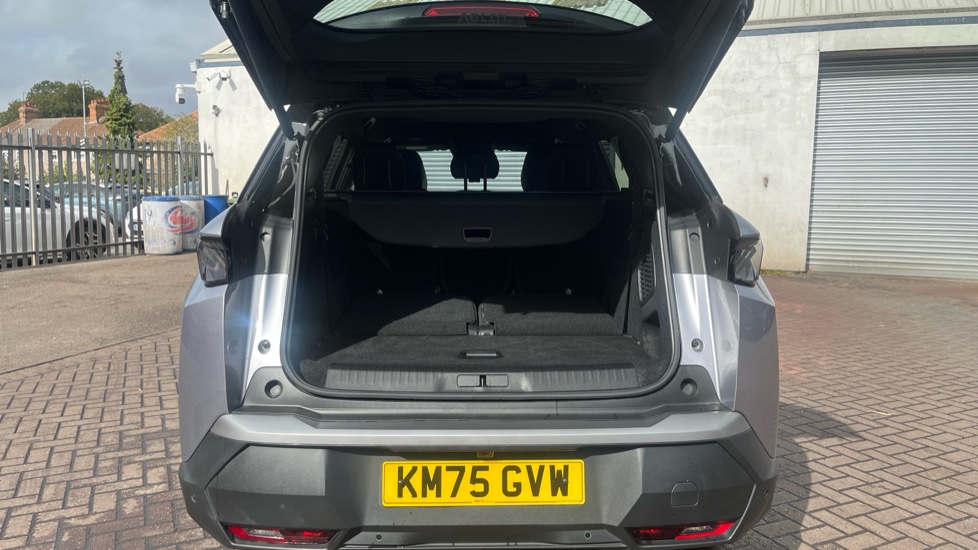 Peugeot 5008 1.2 Hybrid 145 GT 5dr e-DSC6 Petrol Estate - Image 4