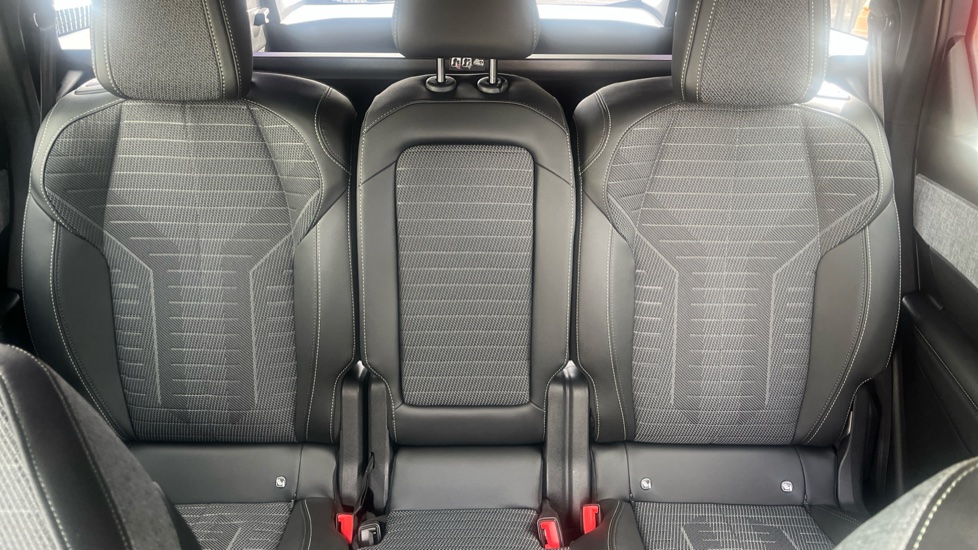 Peugeot 5008 1.2 Hybrid 145 GT 5dr e-DSC6 Petrol Estate - Image 15