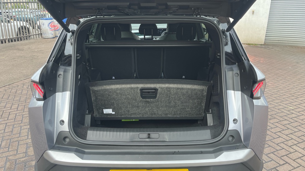 Peugeot 5008 1.2 Hybrid 145 GT 5dr e-DSC6 Petrol Estate - Image 45