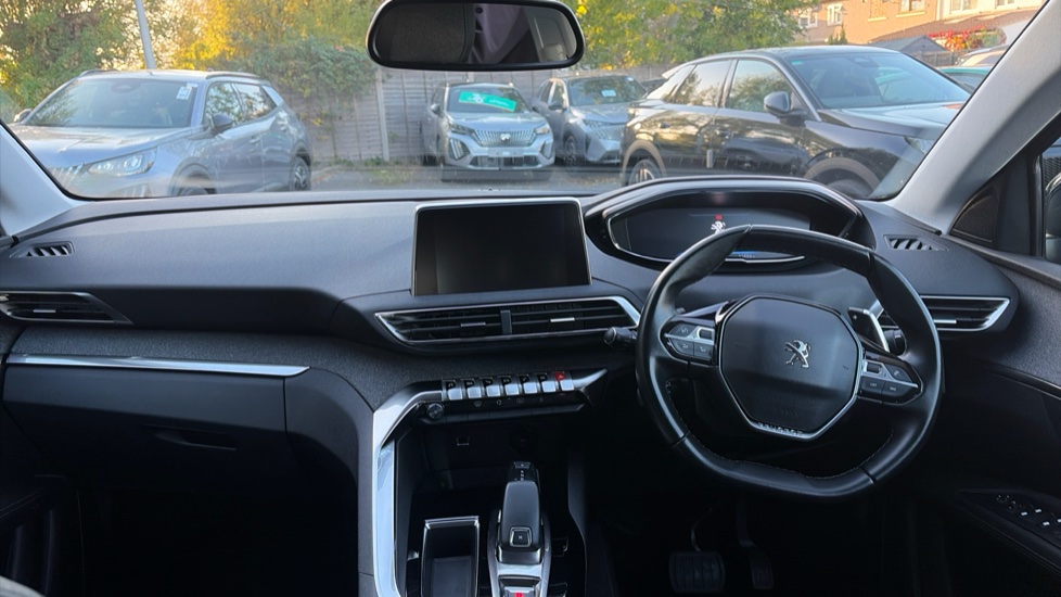 Peugeot 3008 1.5 BlueHDi Allure 5dr EAT8 Diesel Estate - Image 10