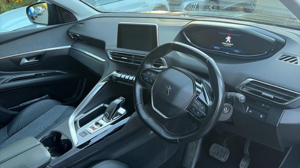 Peugeot 3008 1.5 BlueHDi Allure 5dr EAT8 Diesel Estate - Image 11