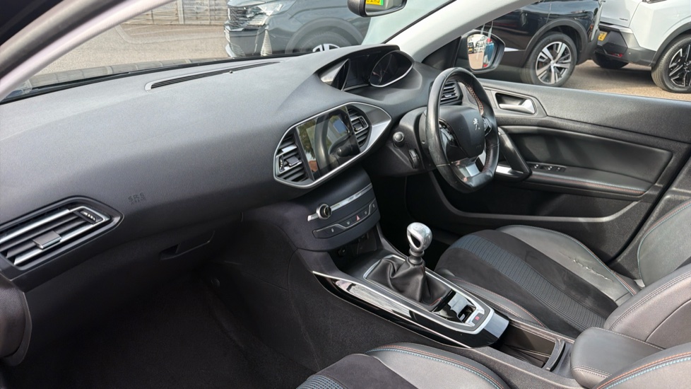 Peugeot 308 1.2 PureTech 130 Tech Edition 5dr Petrol Hatchback - Image 9