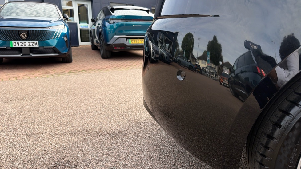 Peugeot 308 1.2 PureTech 130 Tech Edition 5dr Petrol Hatchback - Image 23