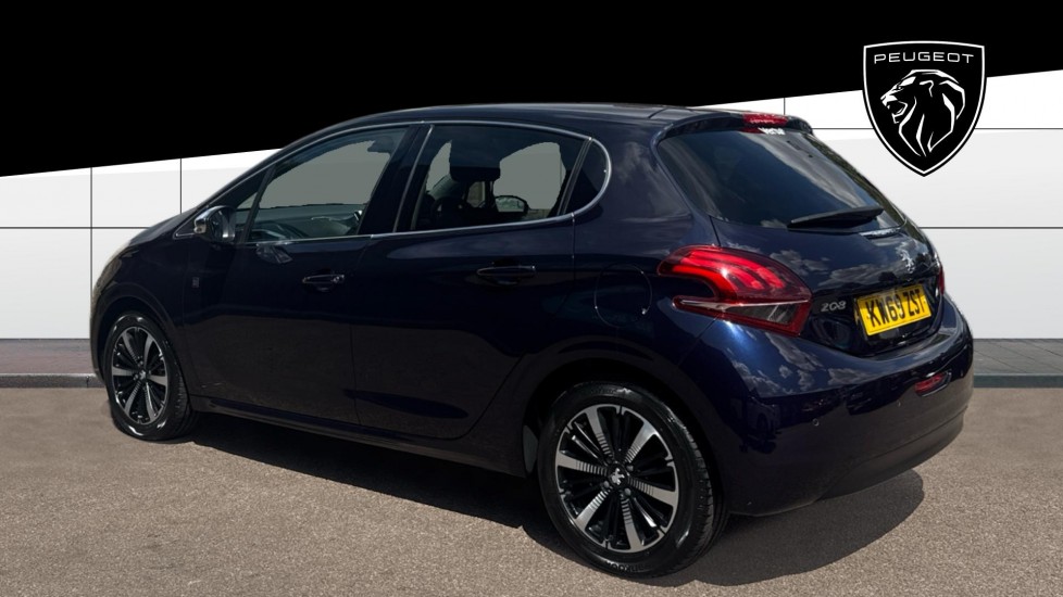 Peugeot 208 1.2 PureTech 82 Tech Edition 5dr [Start Stop] Petrol Hatchback - Image 2