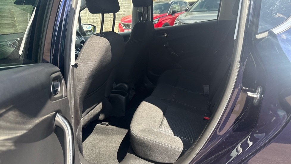 Peugeot 208 1.2 PureTech 82 Tech Edition 5dr [Start Stop] Petrol Hatchback - Image 16