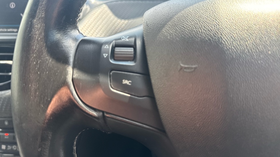 Peugeot 208 1.2 PureTech 82 Tech Edition 5dr [Start Stop] Petrol Hatchback - Image 32