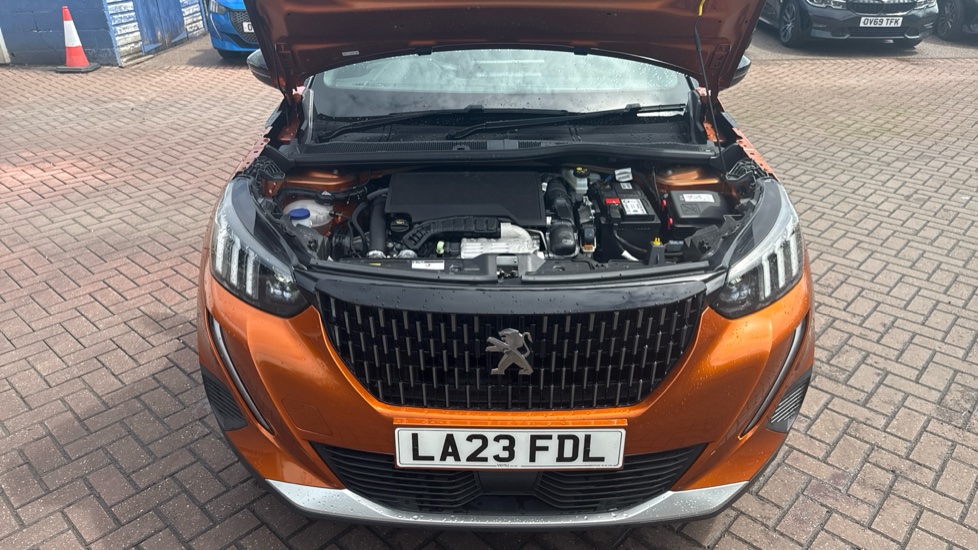 Peugeot 2008 1.2 PureTech 130 GT 5dr EAT8 Petrol Estate - Image 8