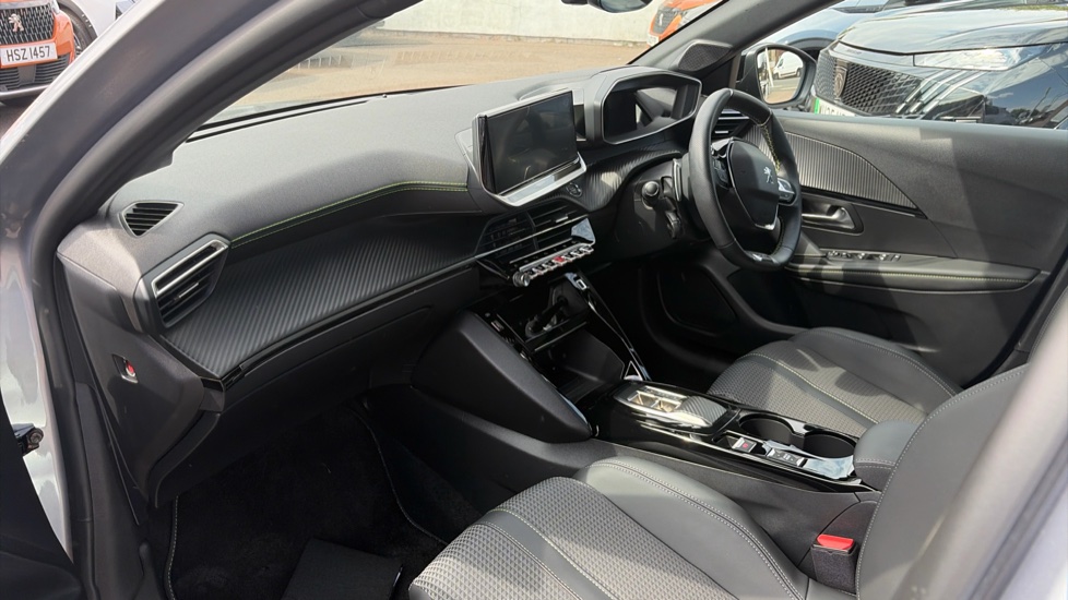 Peugeot 208 1.2 PureTech 130 GT 5dr EAT8 Petrol Hatchback - Image 9