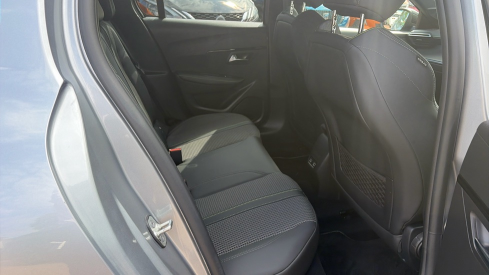 Peugeot 208 1.2 PureTech 130 GT 5dr EAT8 Petrol Hatchback - Image 15