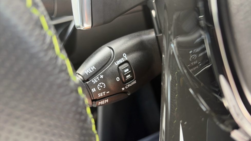 Peugeot 208 1.2 PureTech 130 GT 5dr EAT8 Petrol Hatchback - Image 37