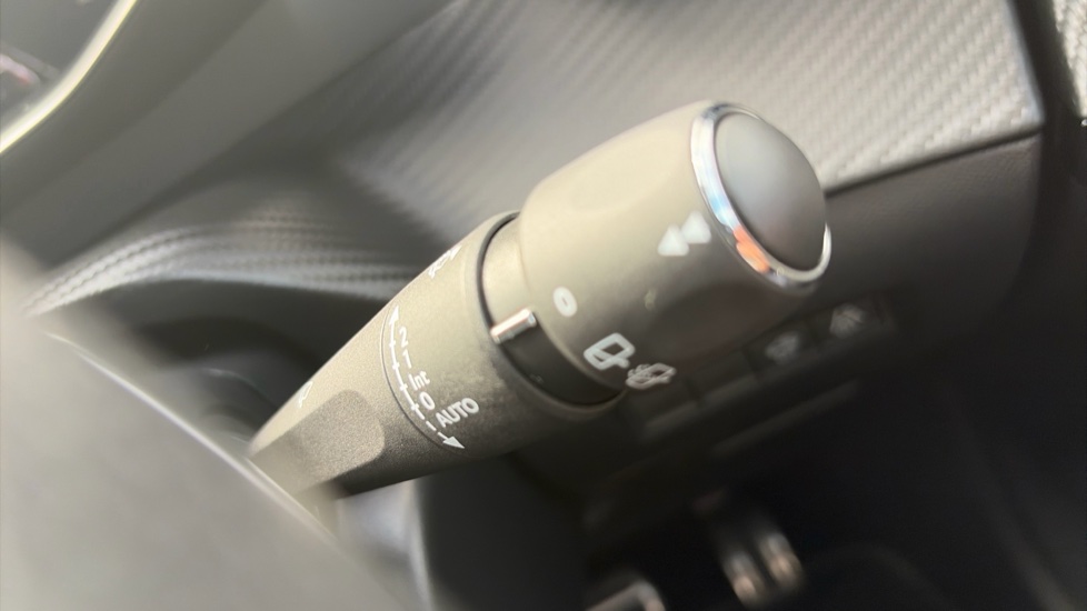 Peugeot 208 1.2 PureTech 130 GT 5dr EAT8 Petrol Hatchback - Image 39