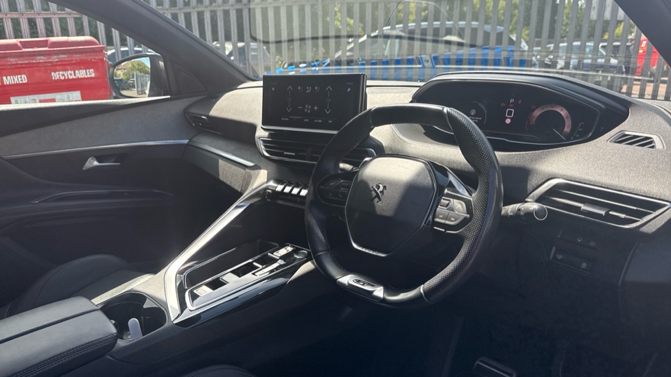 Peugeot 3008 1.2 PureTech GT 5dr EAT8 Petrol Estate - Image 11