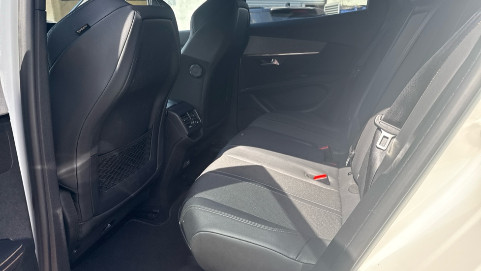 Peugeot 3008 1.2 PureTech GT 5dr EAT8 Petrol Estate - Image 16