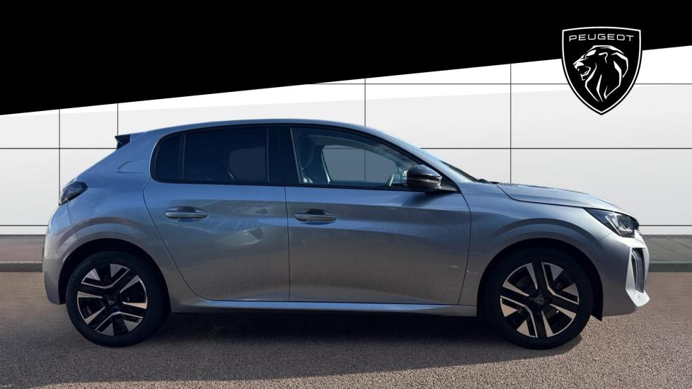 Peugeot 208 1.2 PureTech 100 Allure 5dr Petrol Hatchback - Image 5