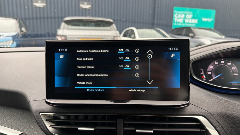 Peugeot 3008 1.2 PureTech Allure Premium+ 5dr Petrol Estate - Image 32