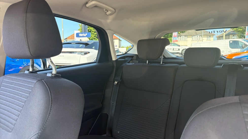 Ford Focus 1.5 TDCi 120 Titanium 5dr Diesel Hatchback - Image 15