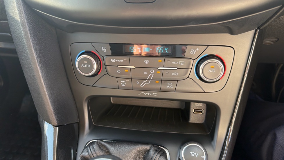 Ford Focus 1.5 TDCi 120 Titanium 5dr Diesel Hatchback - Image 30