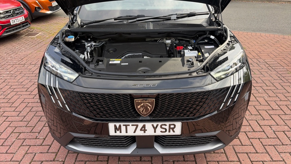 Peugeot 5008 1.2 Hybrid 136 GT 5dr e-DSC6 Petrol Estate - Image 8