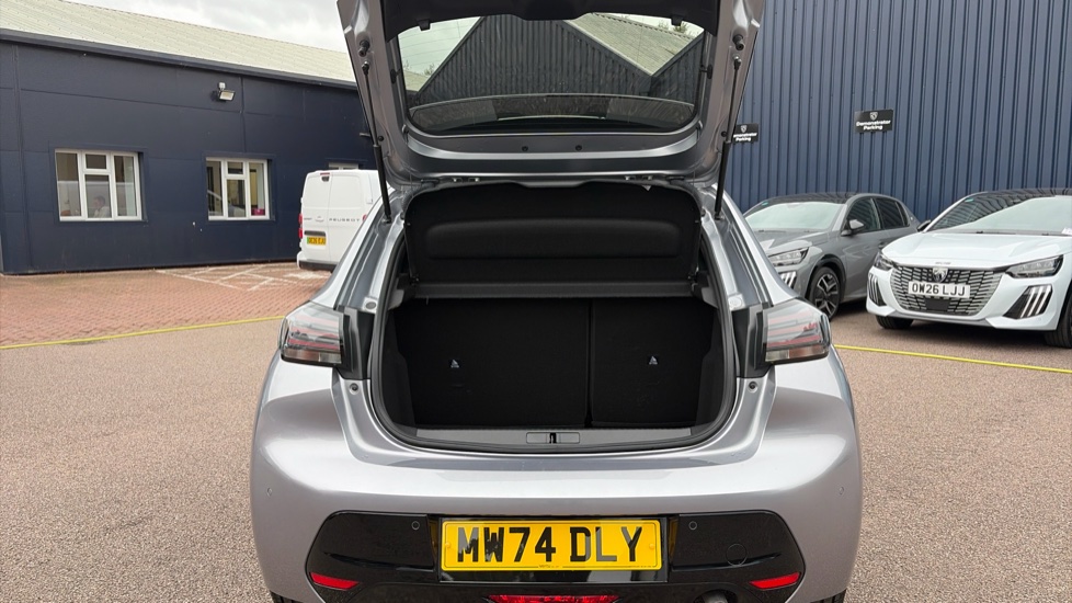 Peugeot 208 1.2 PureTech 100 Allure 5dr Petrol Hatchback - Image 4