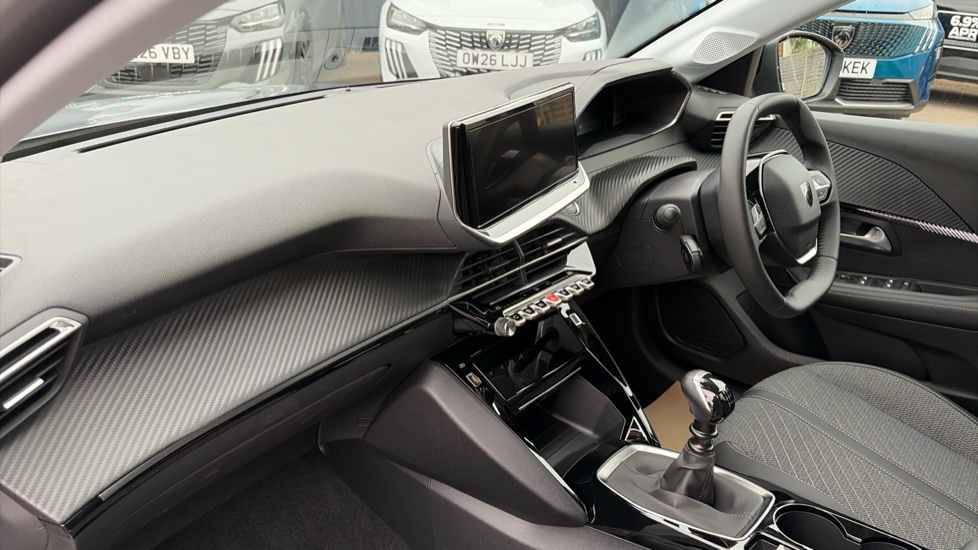 Peugeot 208 1.2 PureTech 100 Allure 5dr Petrol Hatchback - Image 9