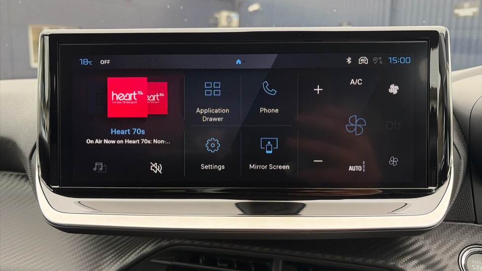 Peugeot 208 1.2 PureTech 100 Allure 5dr Petrol Hatchback - Image 39
